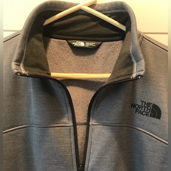 The NorthFace Full Zippered Jacket - Picture 2 of 3